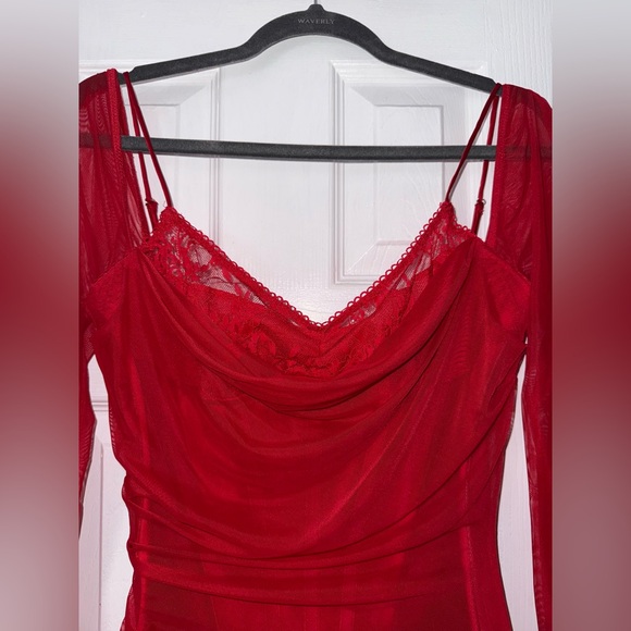 HOUSE OF CB 
Red Women Dress
Size Medium A/C - Picture 4 of 5